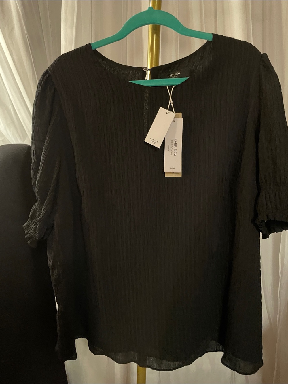 Ever New Black Crinkle Short-Sleeve Blouse